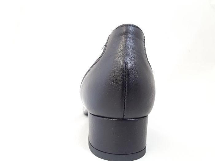 női elegáns bőr cipő  6091 fekete/strukturált mintás color 474/101 large