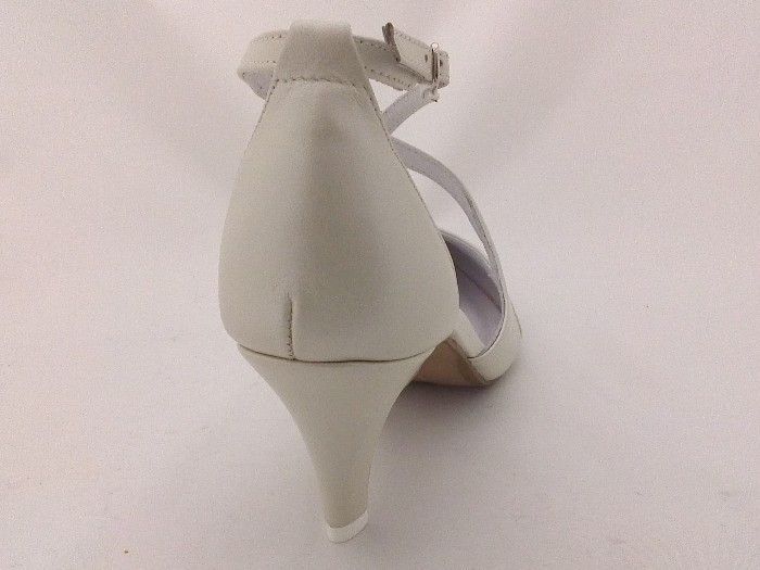 mennyasszony cipő MORANDI 9463 OFFWHITE | SZIVÁRVÁNY DIVAT mennyasszony cipő MORANDI 9463 OFFWHITE | SZIVÁRVÁNY DIVAT